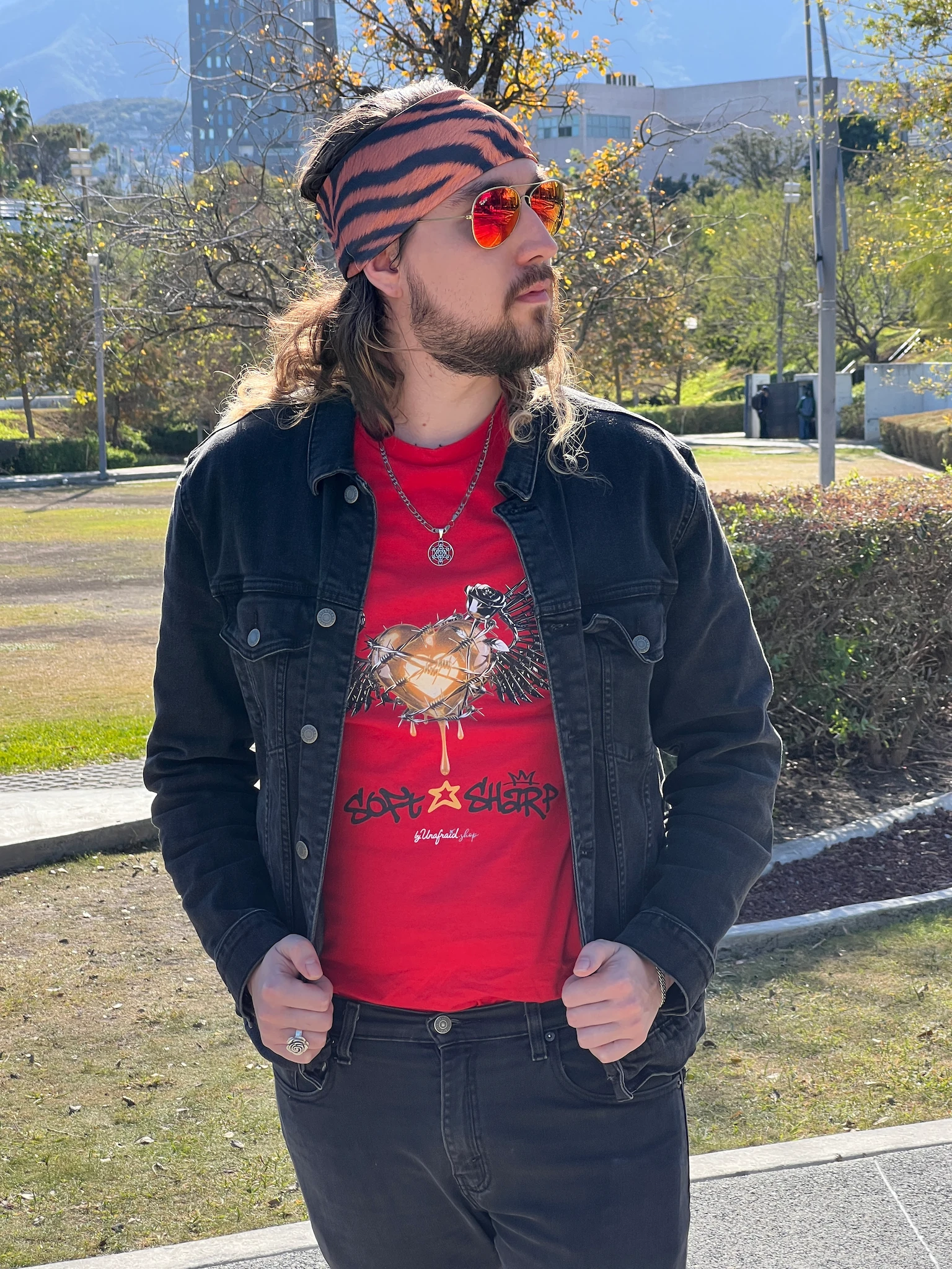 Jon V Strategic UX Architect - AI Innovation & Product Design